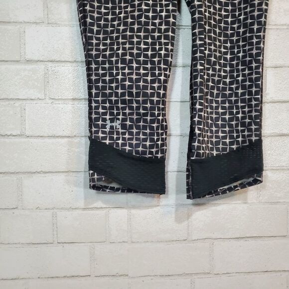 Under Armour black and white leggings - Picture 3 of 13